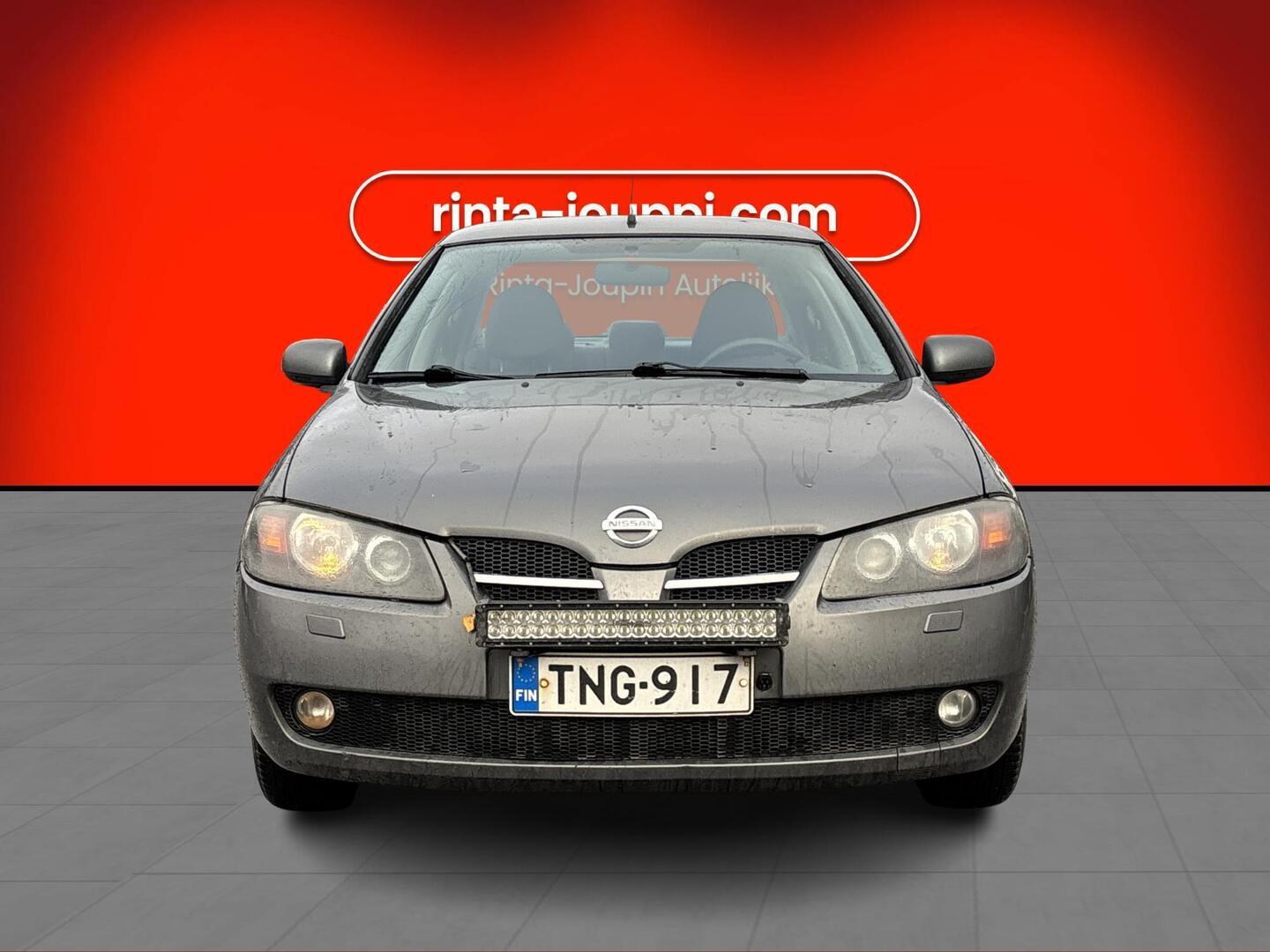 NISSAN Almera 2004