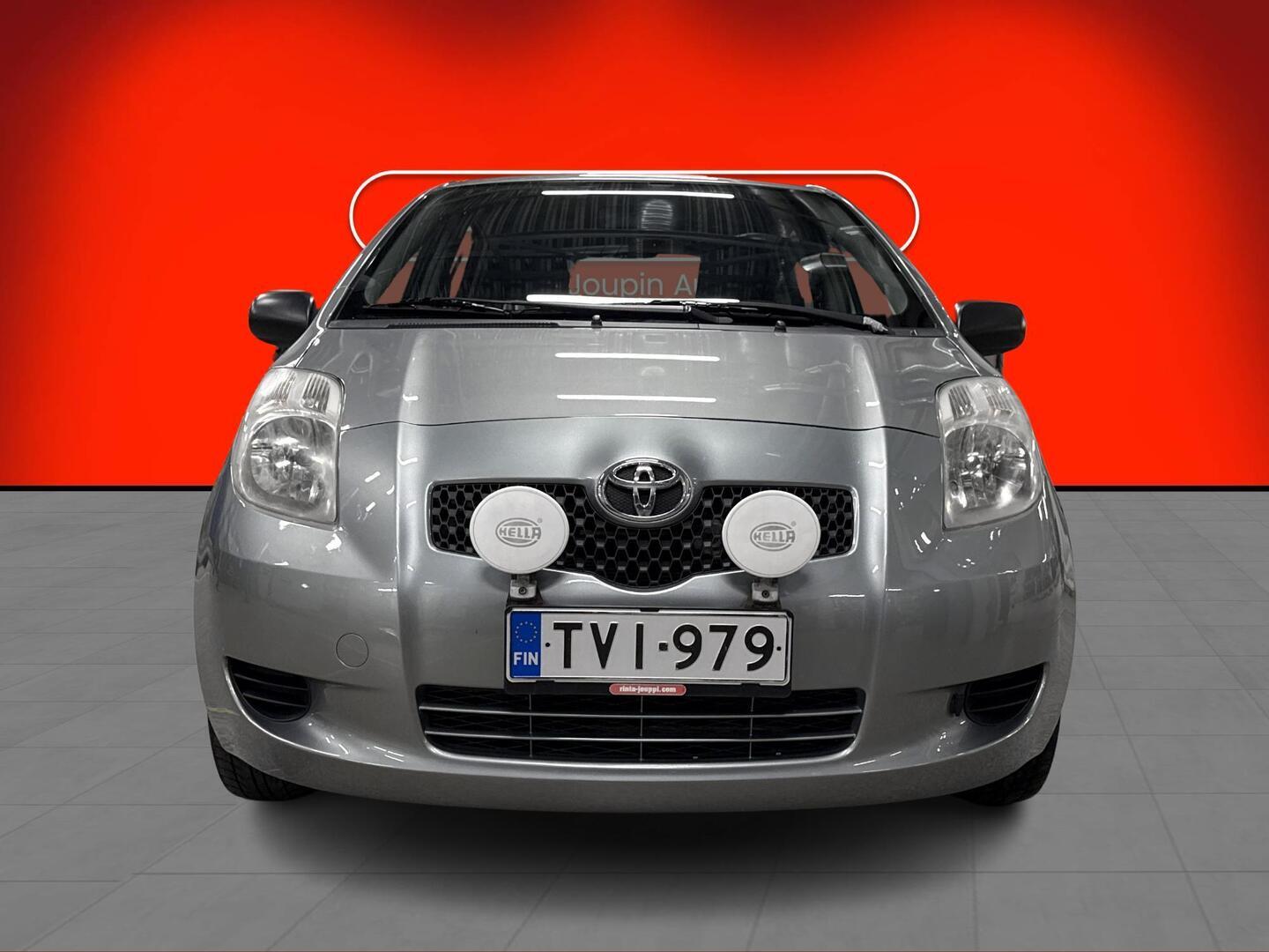 TOYOTA Yaris 2007