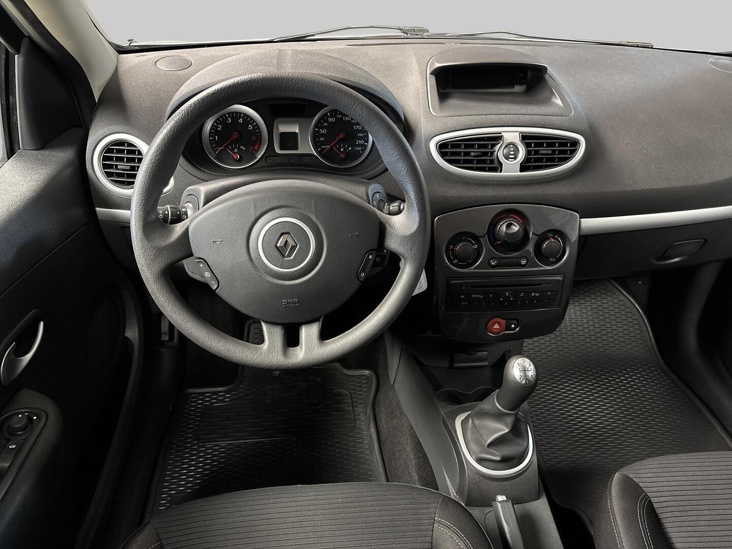RENAULT Clio 2012