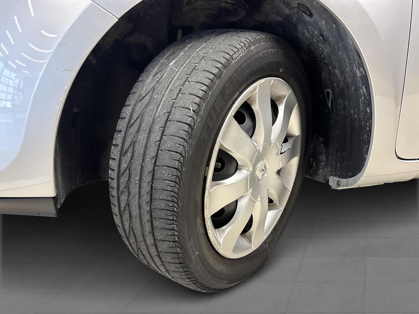 RENAULT Clio 2012