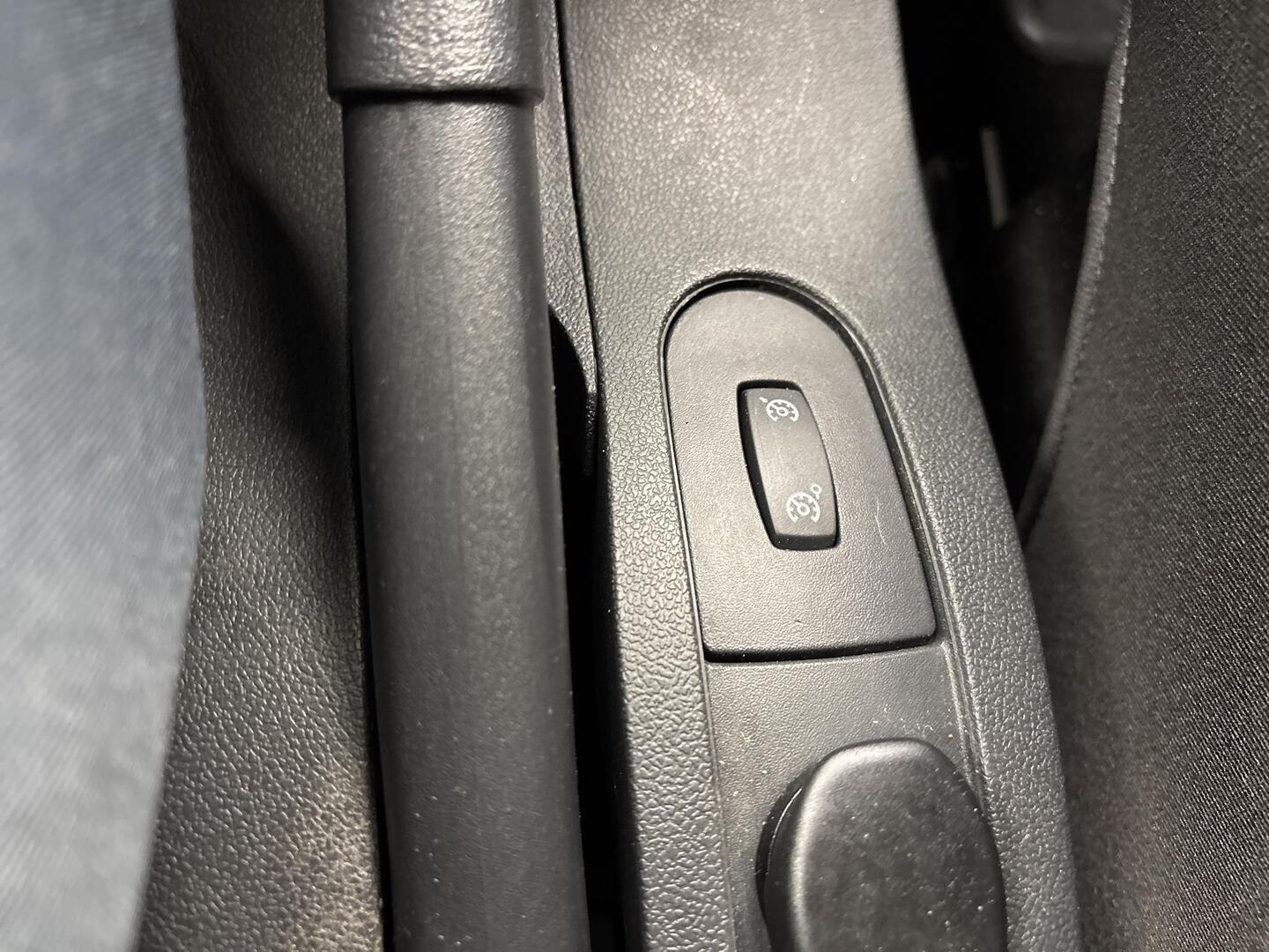RENAULT Clio 2012