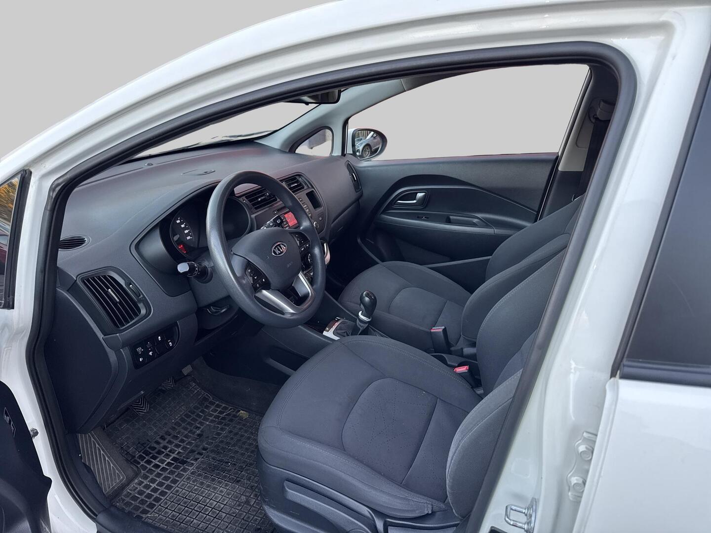 KIA Rio 2012