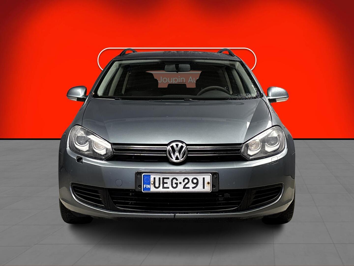 VOLKSWAGEN Golf 2010
