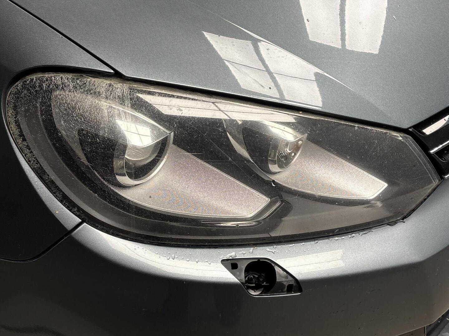 VOLKSWAGEN Golf 2010