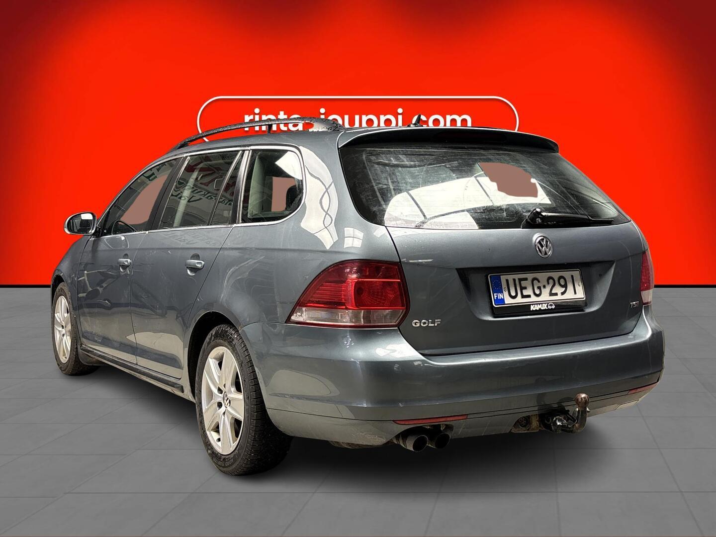 VOLKSWAGEN Golf 2010