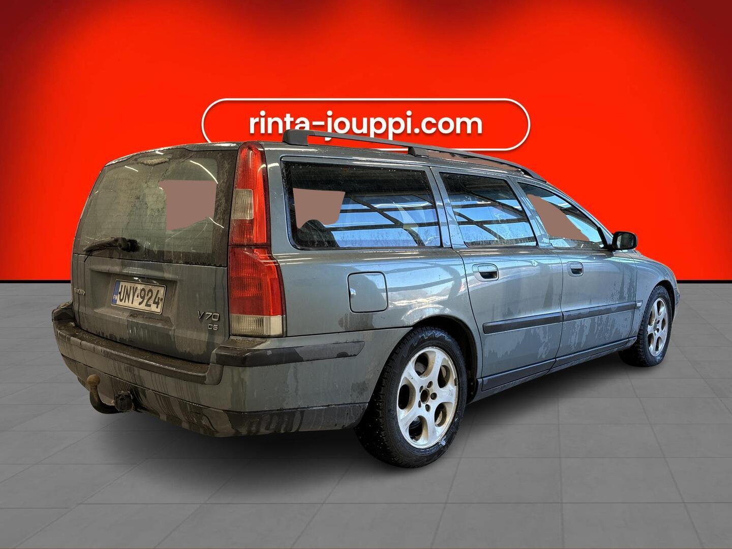 VOLVO V70 2004