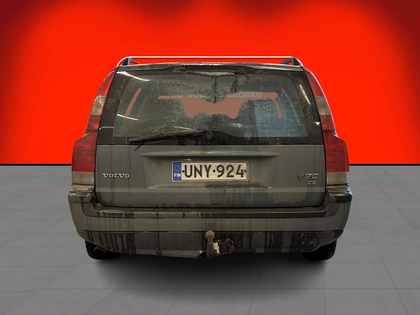 VOLVO V70 2004