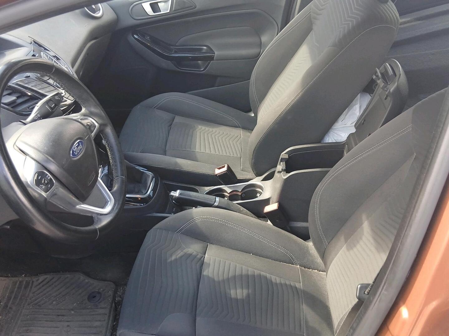 FORD Fiesta 2014