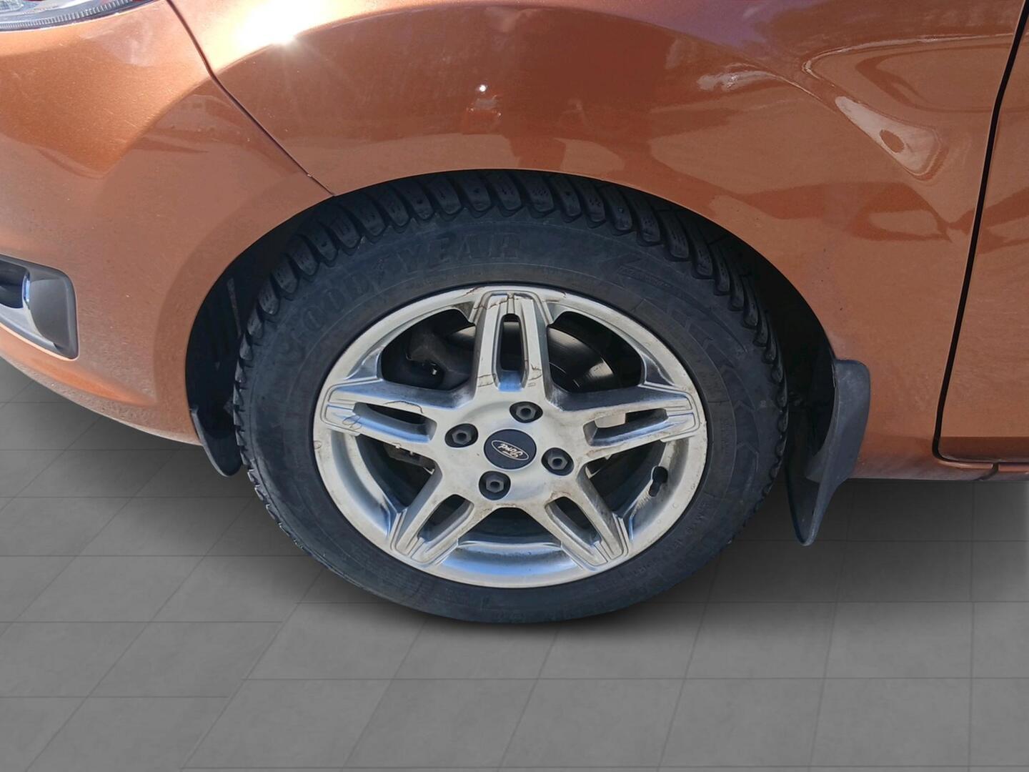FORD Fiesta 2014