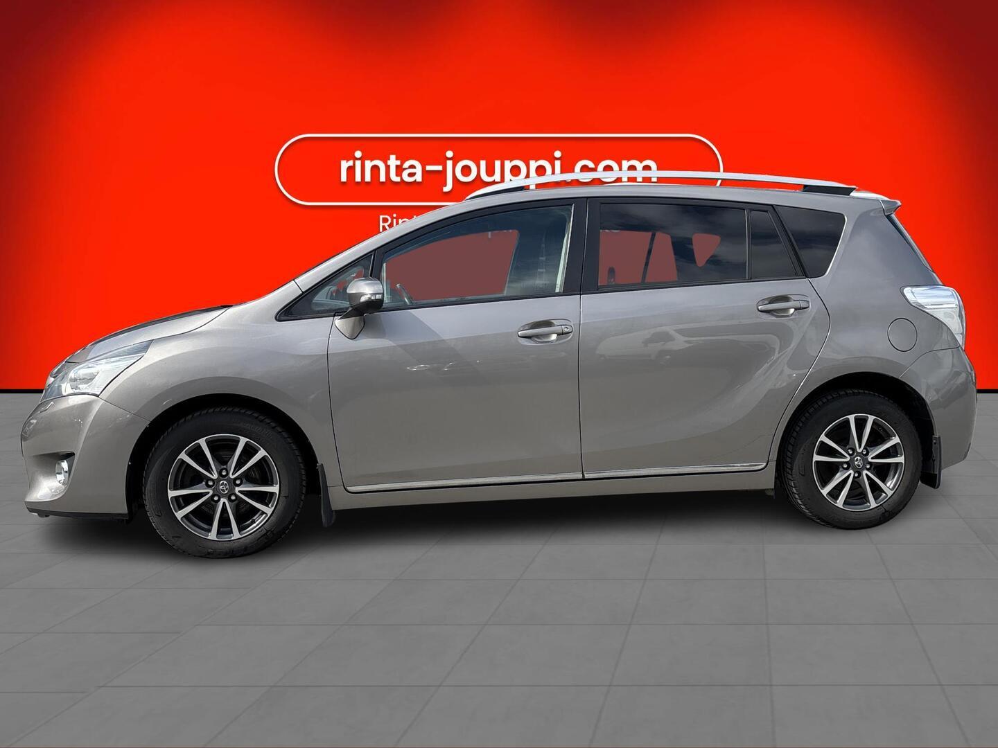 TOYOTA Verso 2014