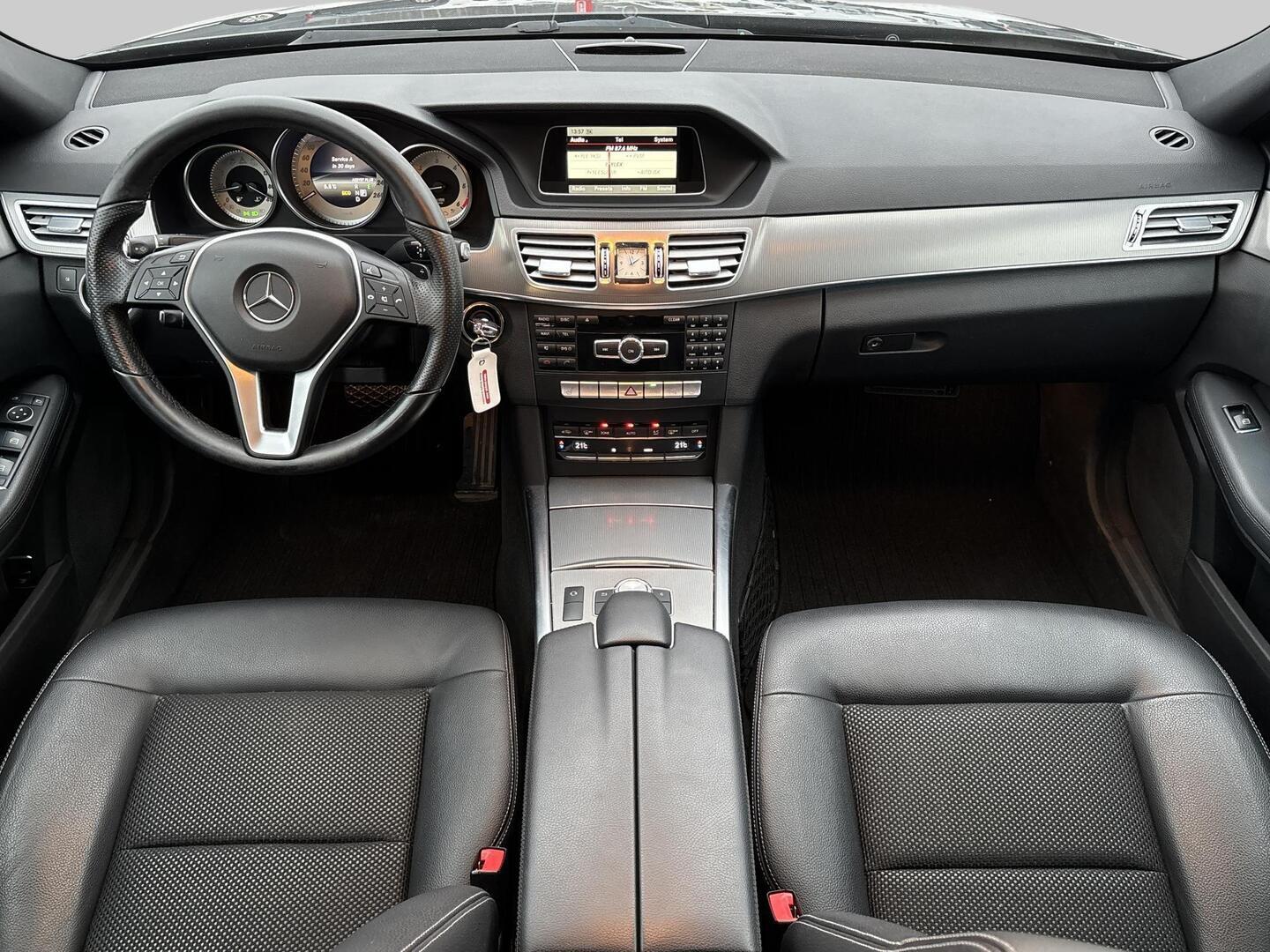 MERCEDES-BENZ E 2015