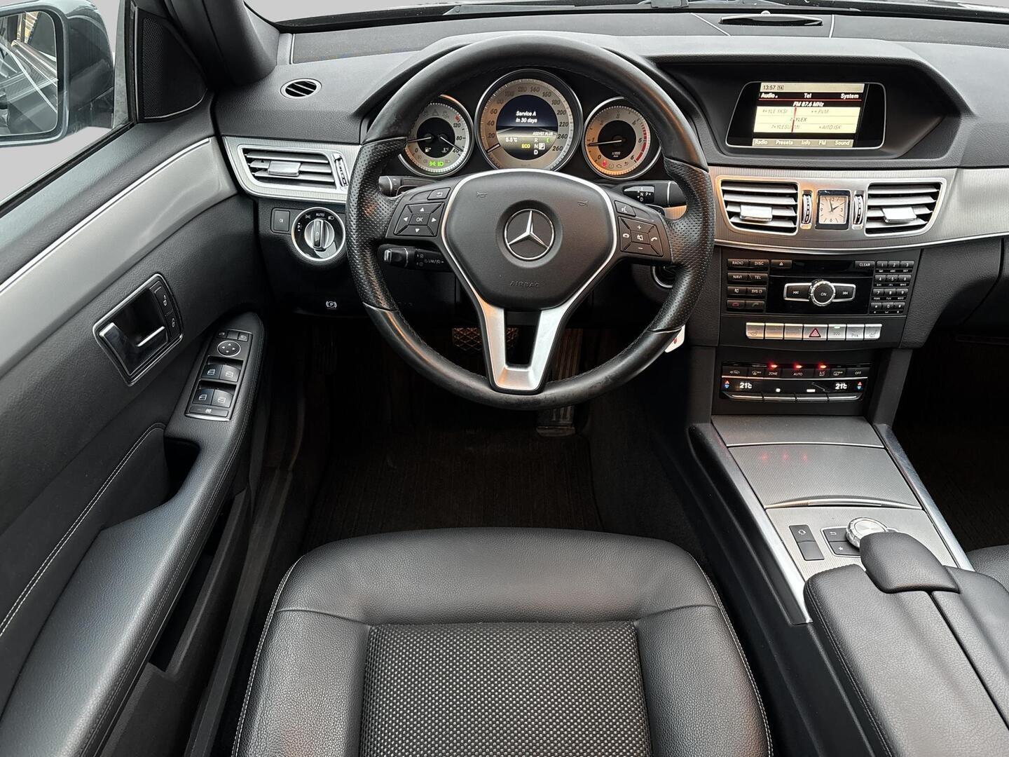 MERCEDES-BENZ E 2015