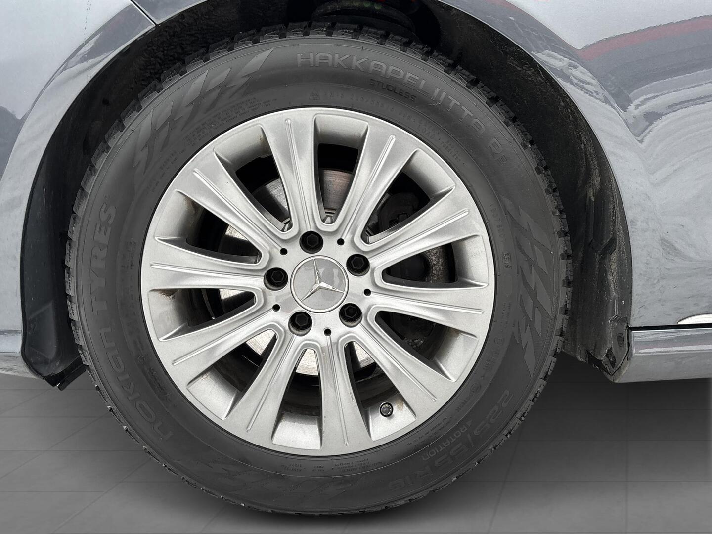 MERCEDES-BENZ E 2015