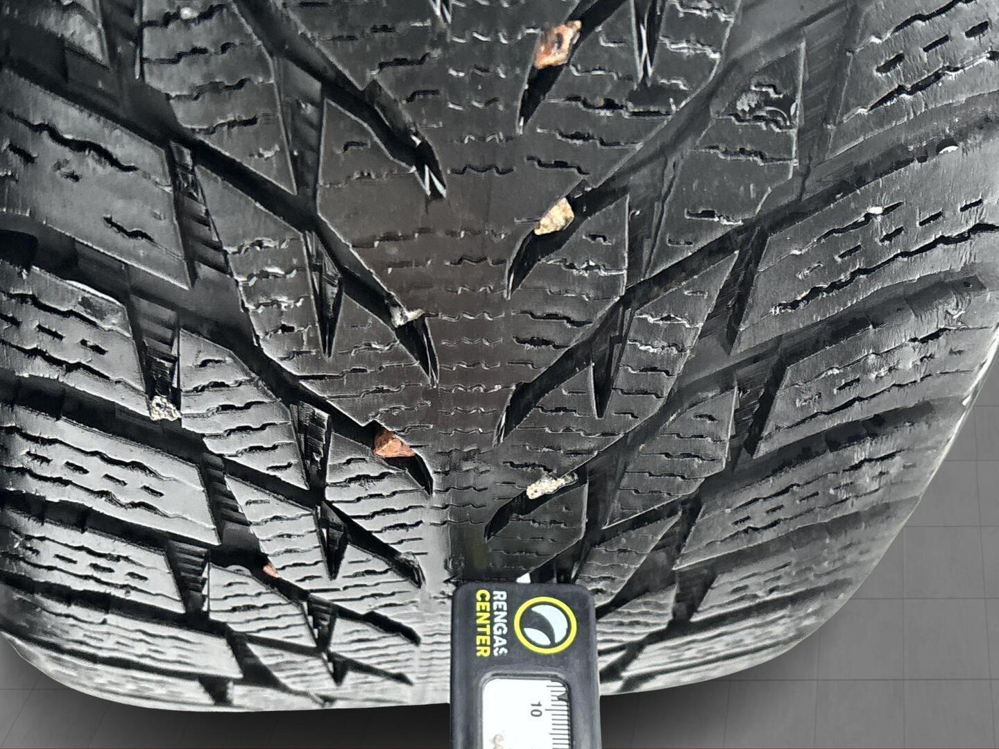 MERCEDES-BENZ E 2015