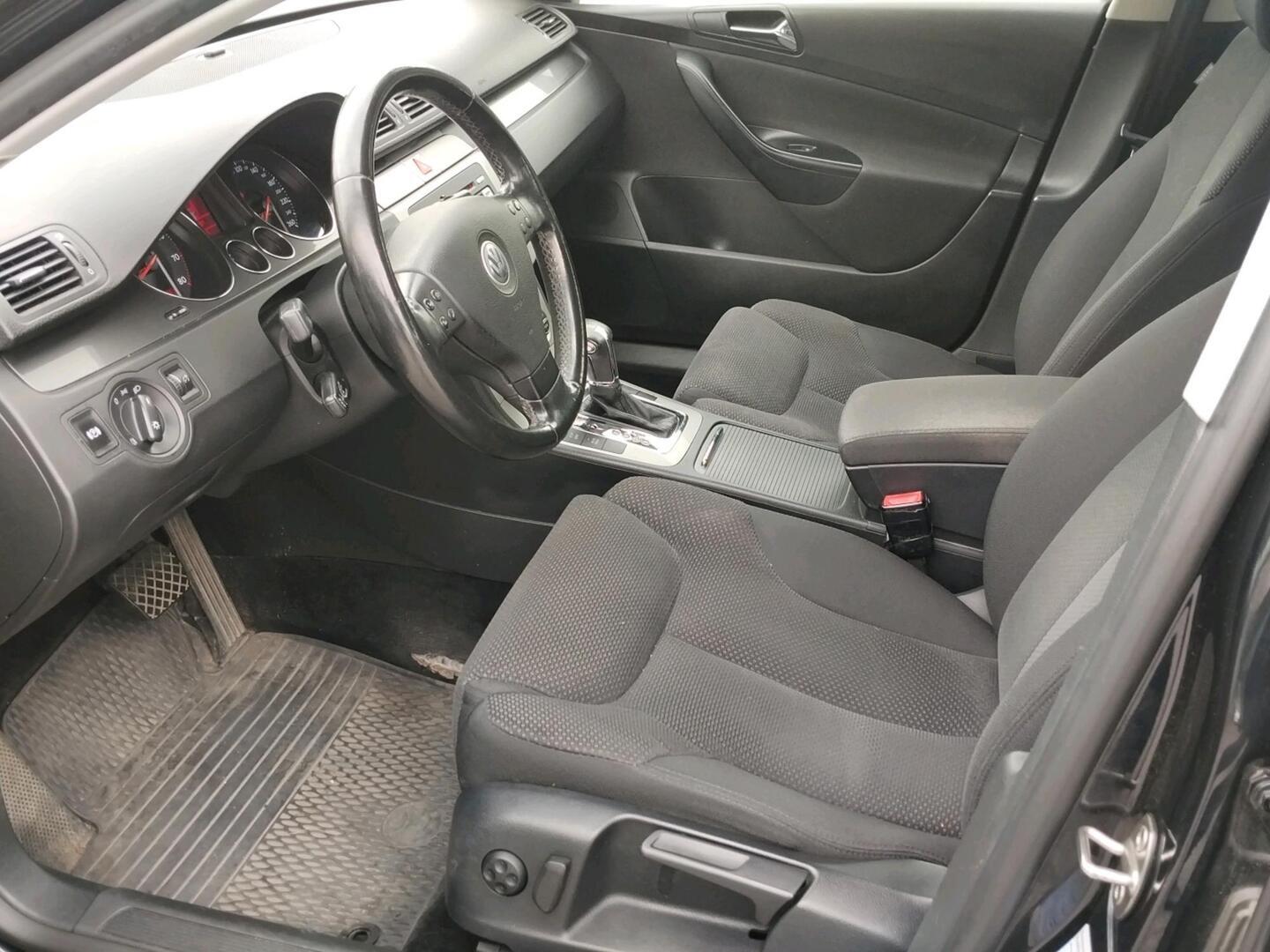 VOLKSWAGEN Passat 2007