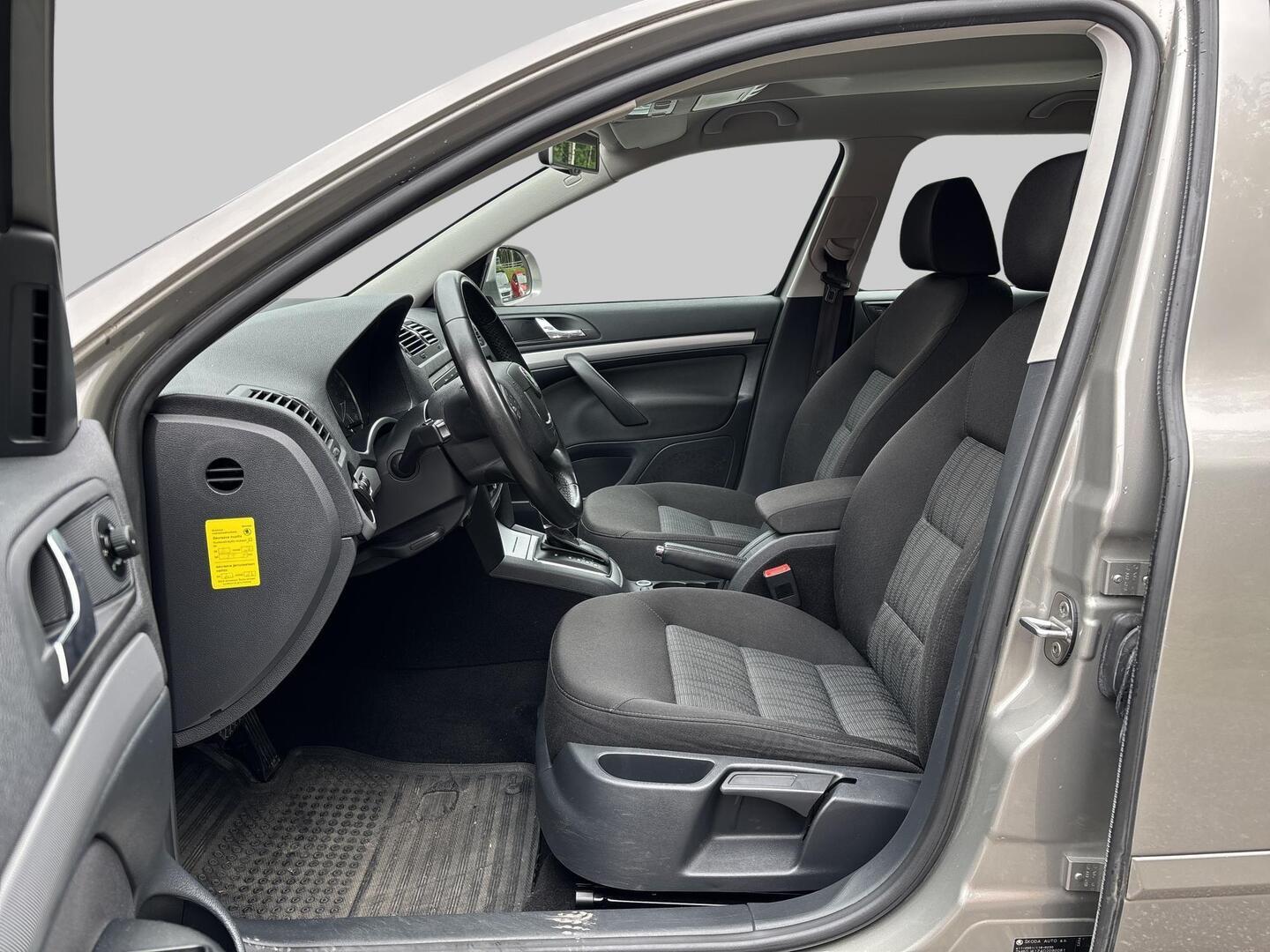 SKODA Octavia 2013