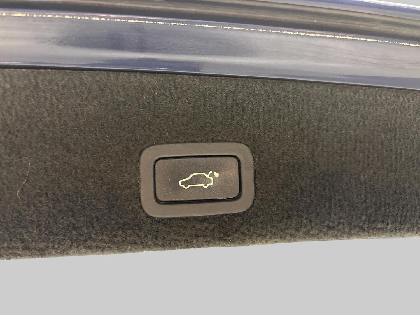 VOLVO V70 2012