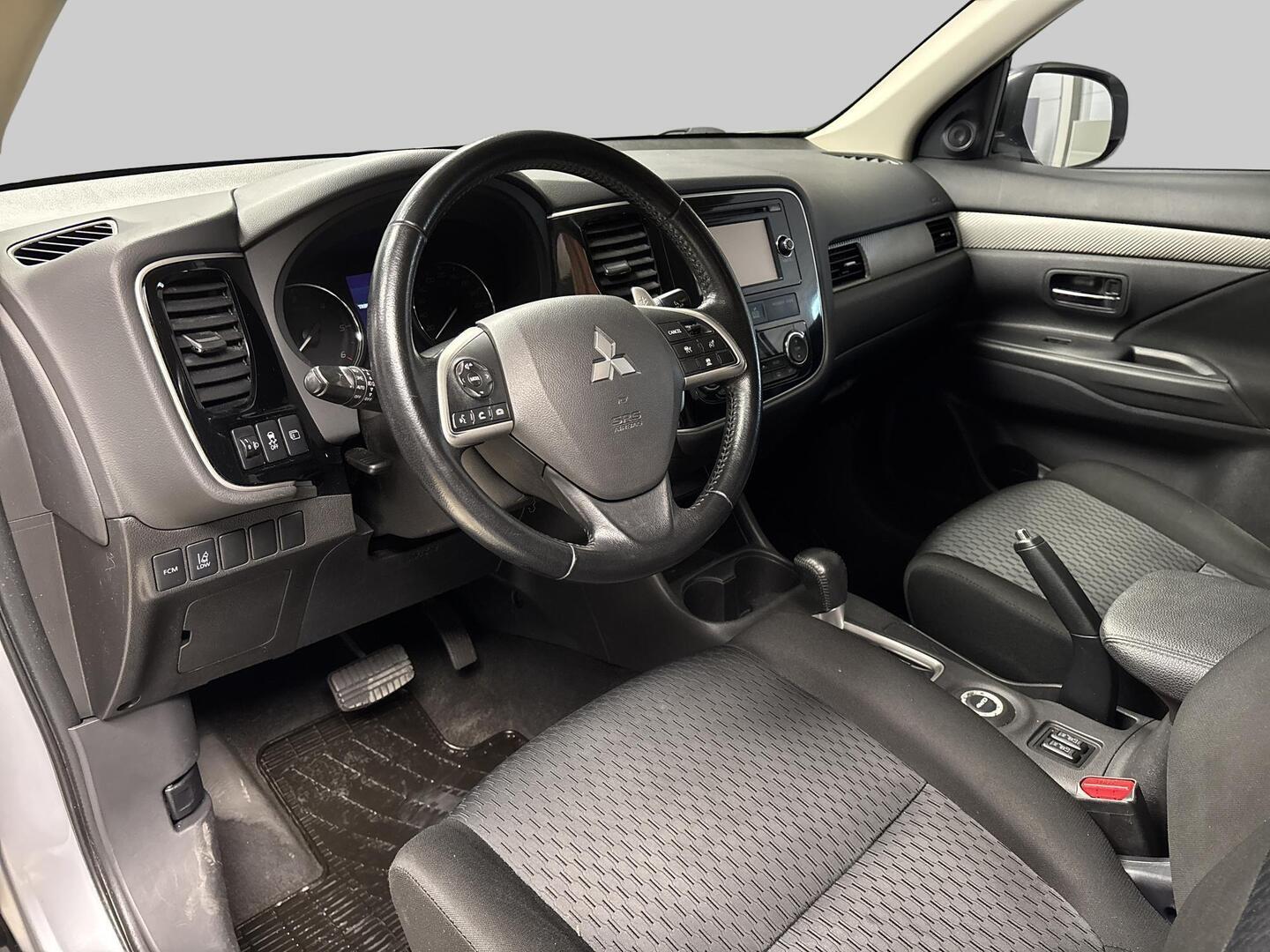 MITSUBISHI Outlander 2013