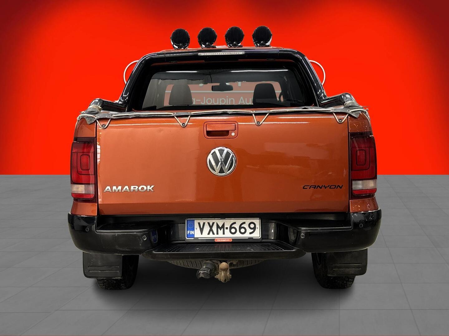 VOLKSWAGEN Amarok 2014