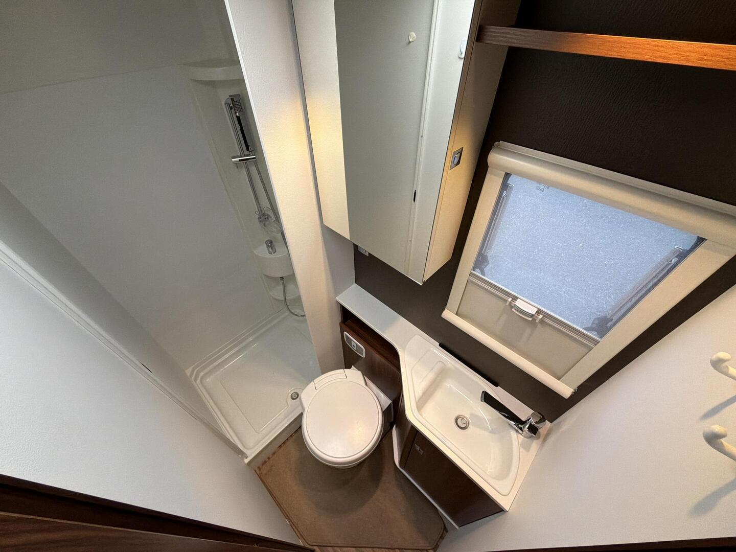 ADRIA MATRIX 650 SF 2015