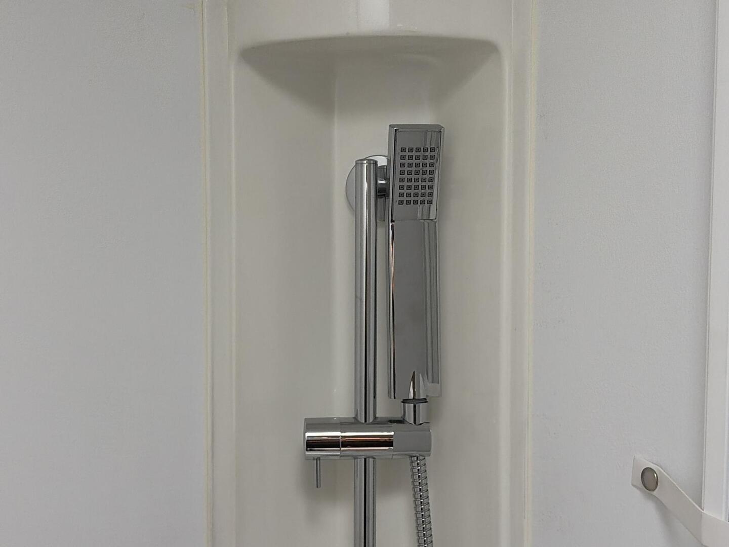 ADRIA MATRIX 650 SF 2015