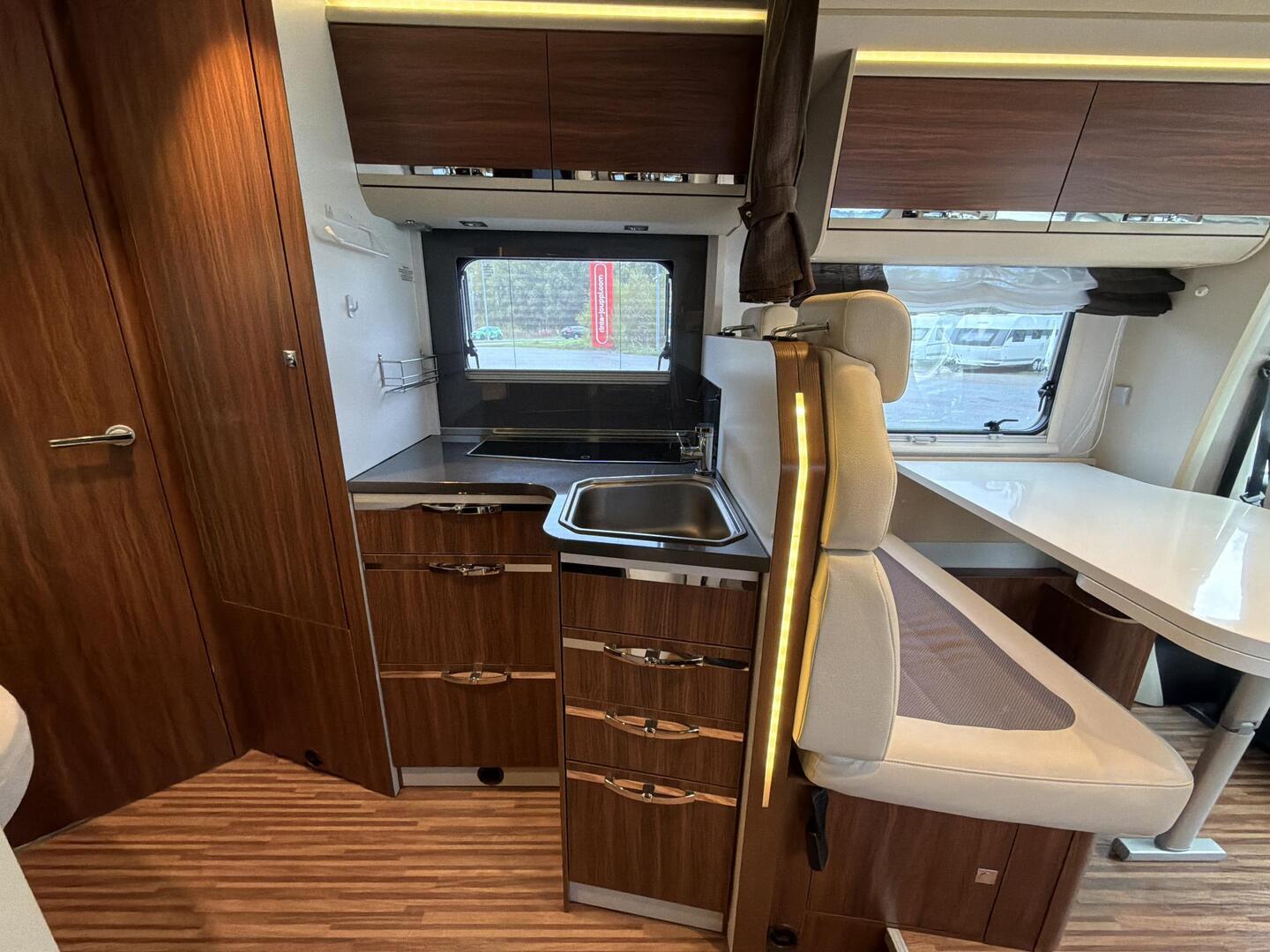 ADRIA MATRIX 650 SF 2015