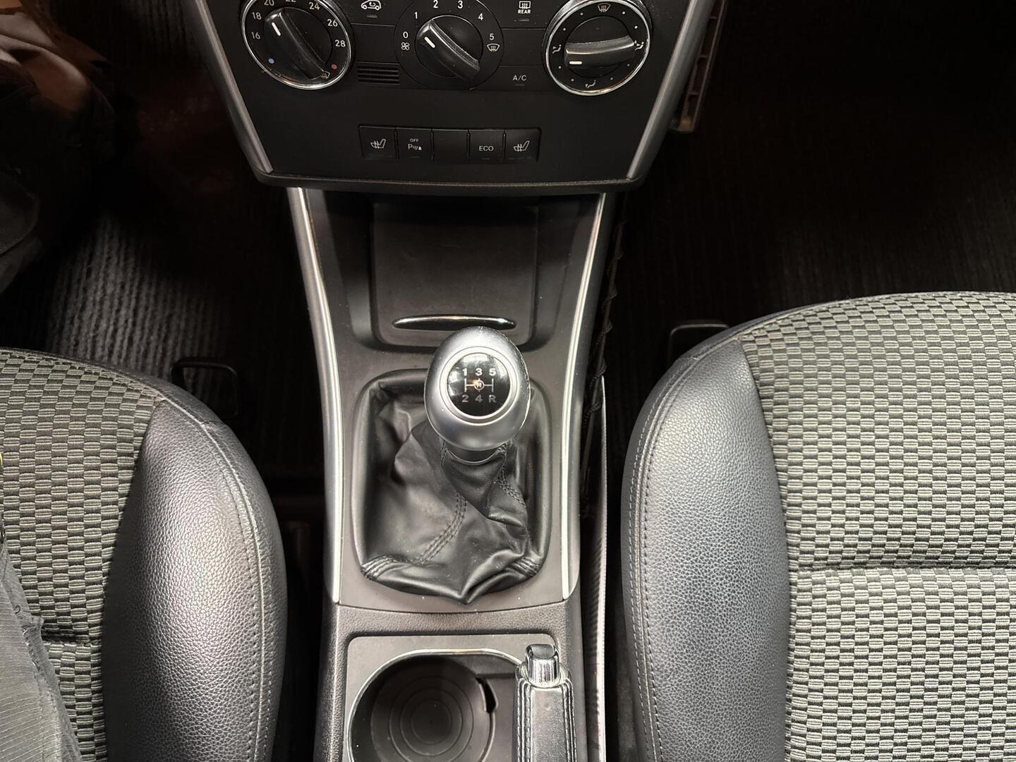 MERCEDES-BENZ B 2010