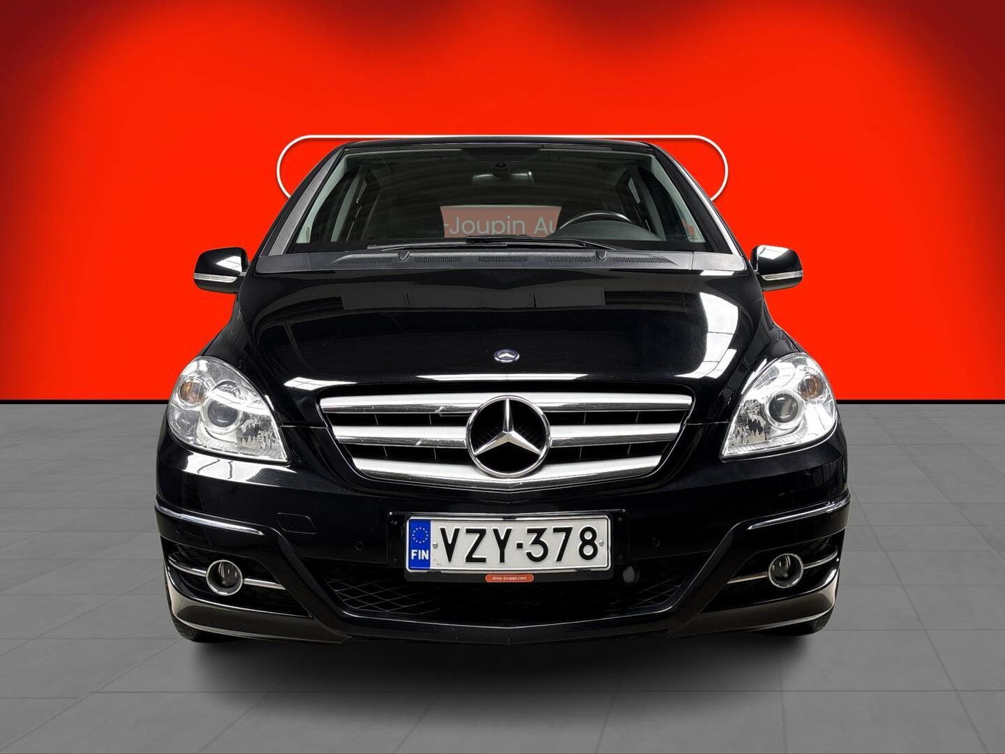 MERCEDES-BENZ B 2010