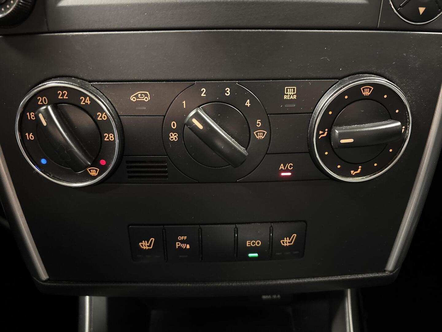 MERCEDES-BENZ B 2010