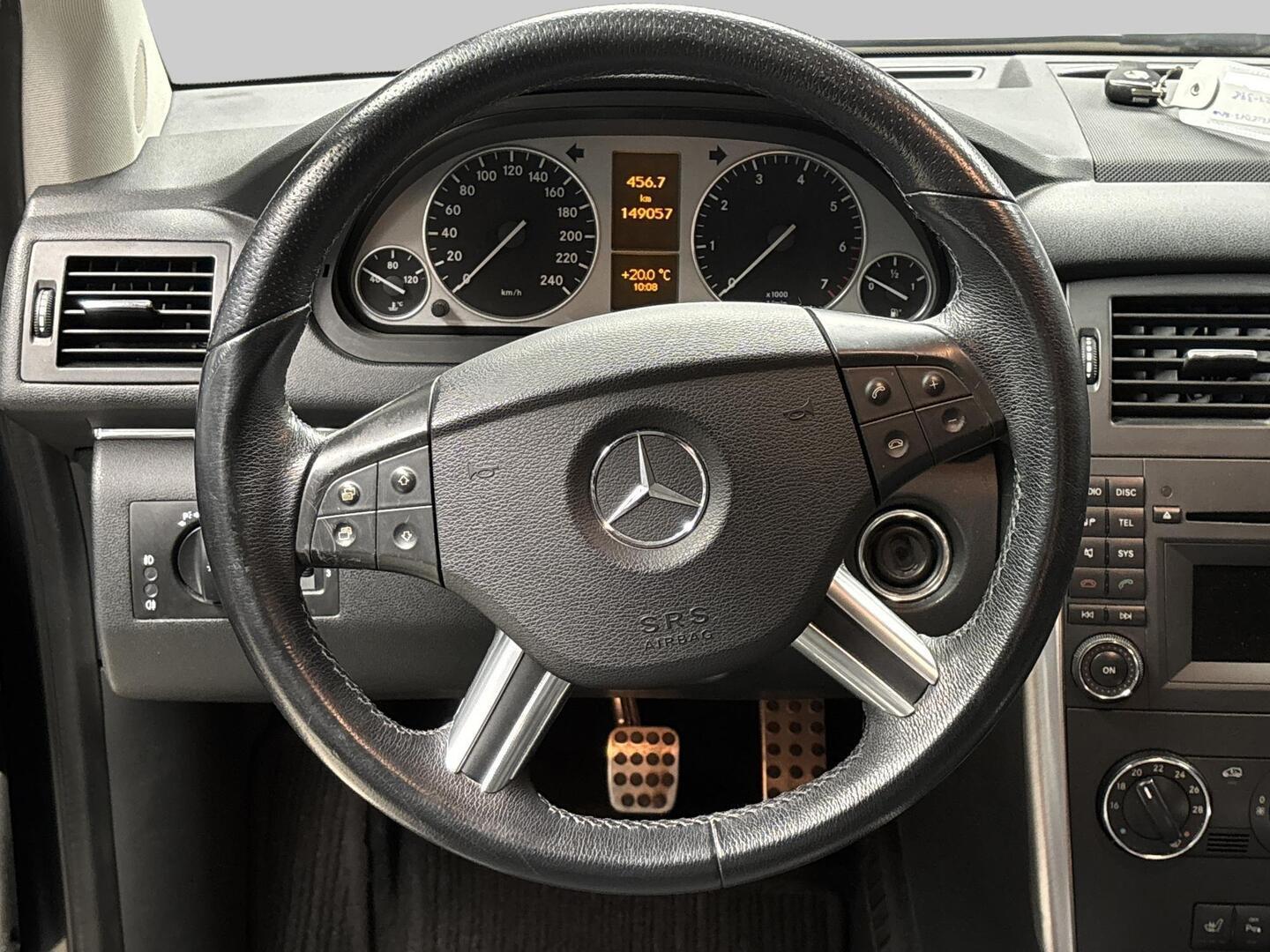 MERCEDES-BENZ B 2010