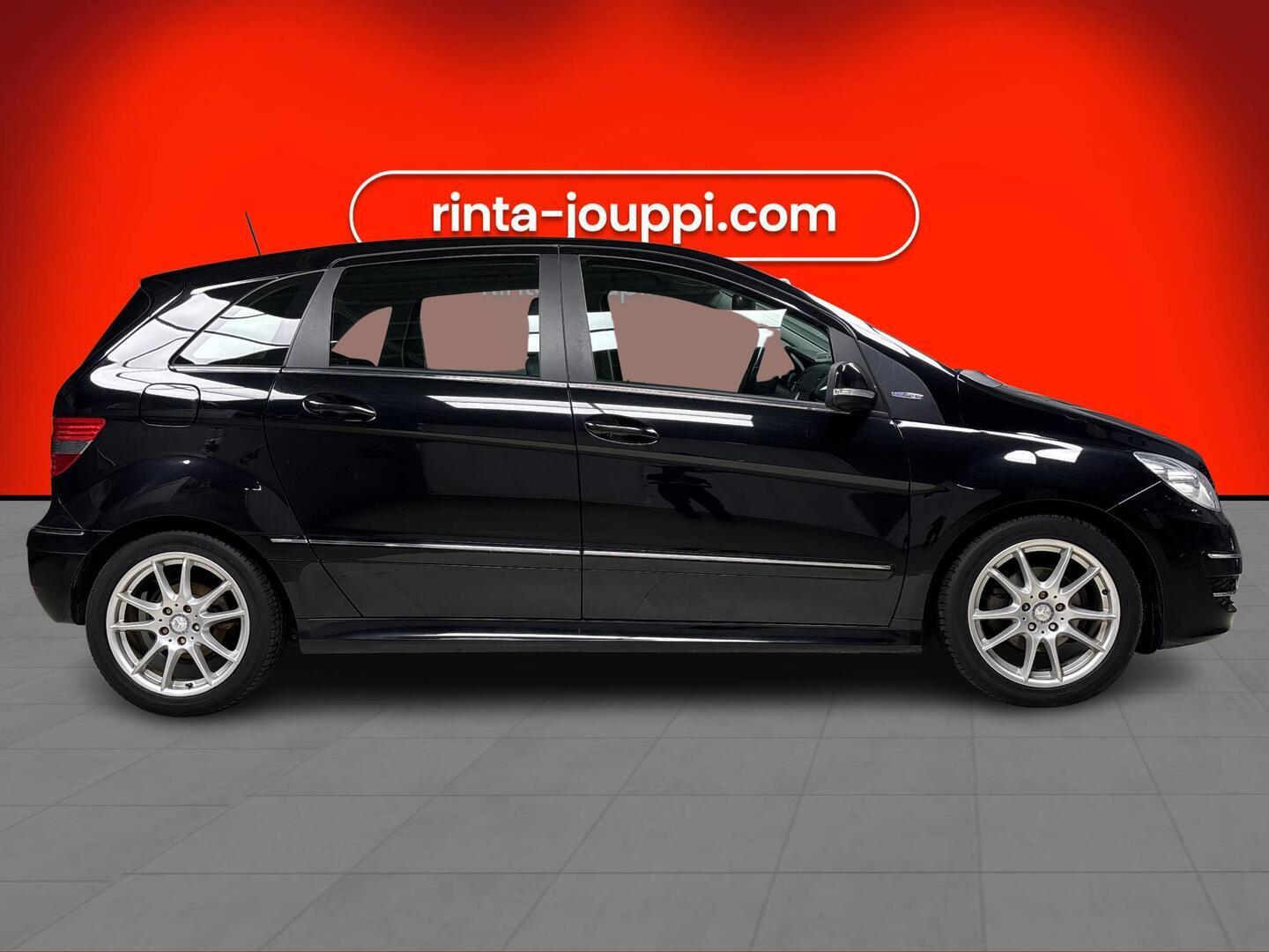 MERCEDES-BENZ B 2010