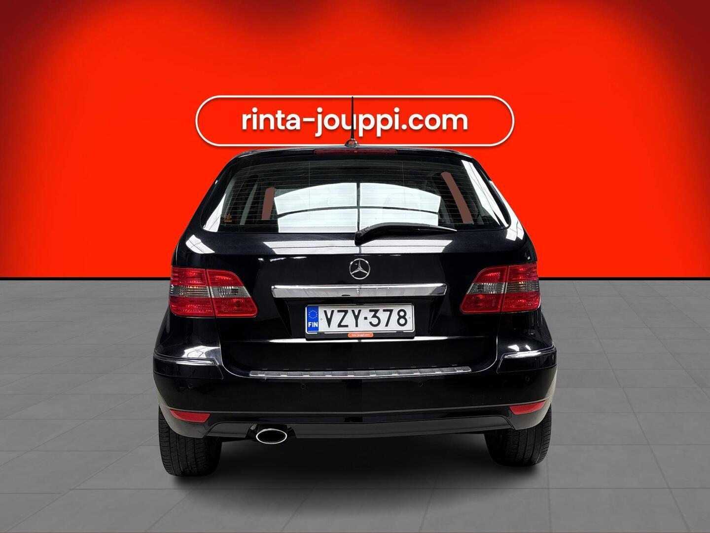MERCEDES-BENZ B 2010