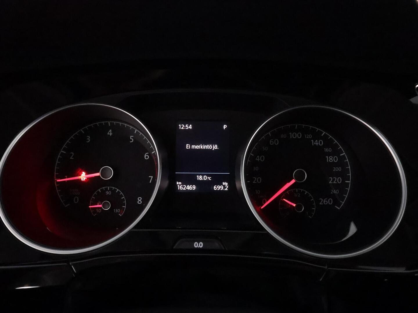 VOLKSWAGEN TOURAN 2019