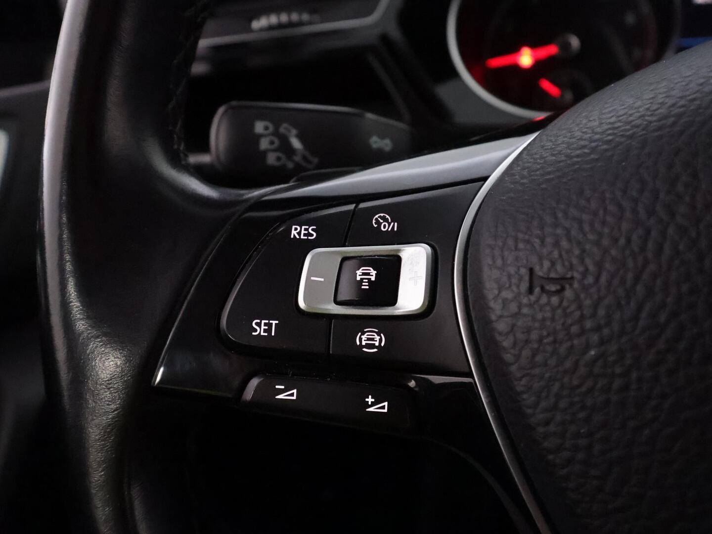 VOLKSWAGEN TOURAN 2019