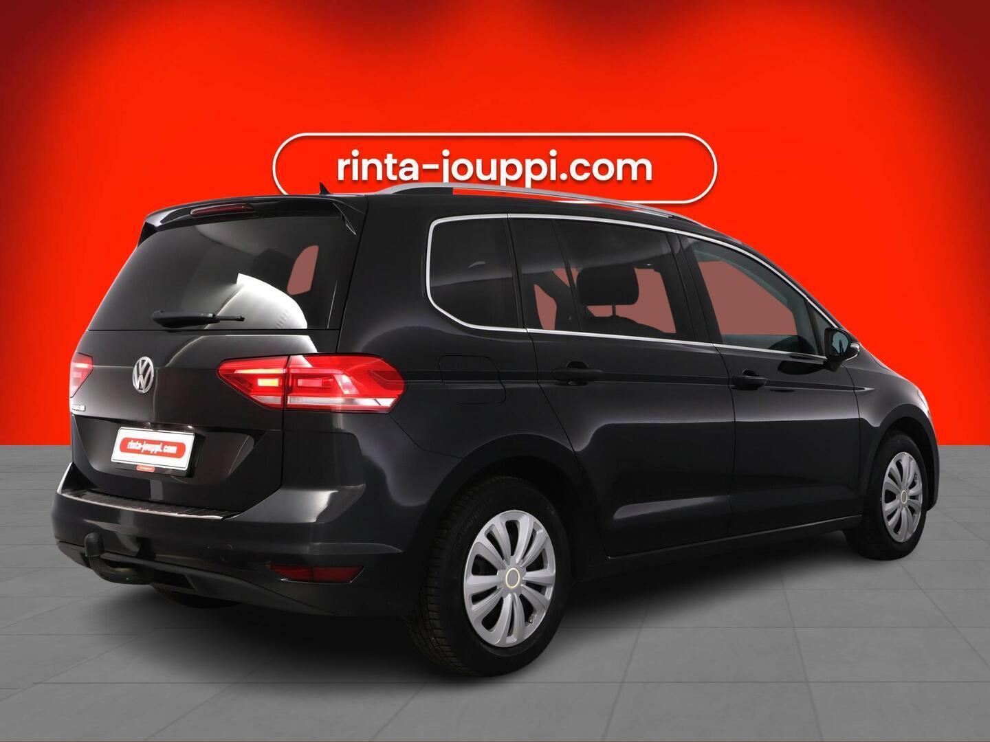 VOLKSWAGEN TOURAN 2019