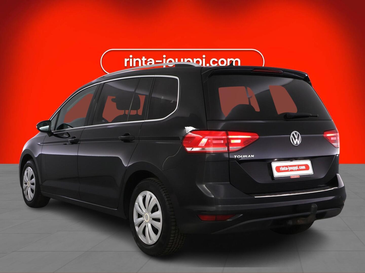 VOLKSWAGEN TOURAN 2019