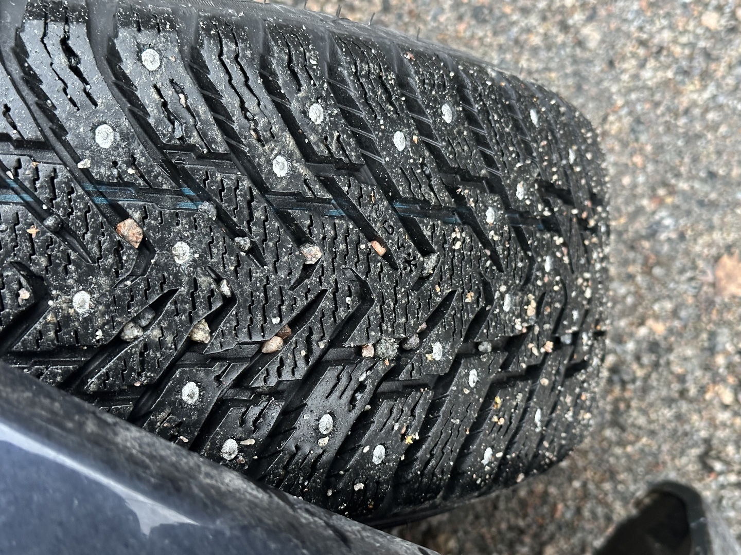 MERCEDES-BENZ C 2004