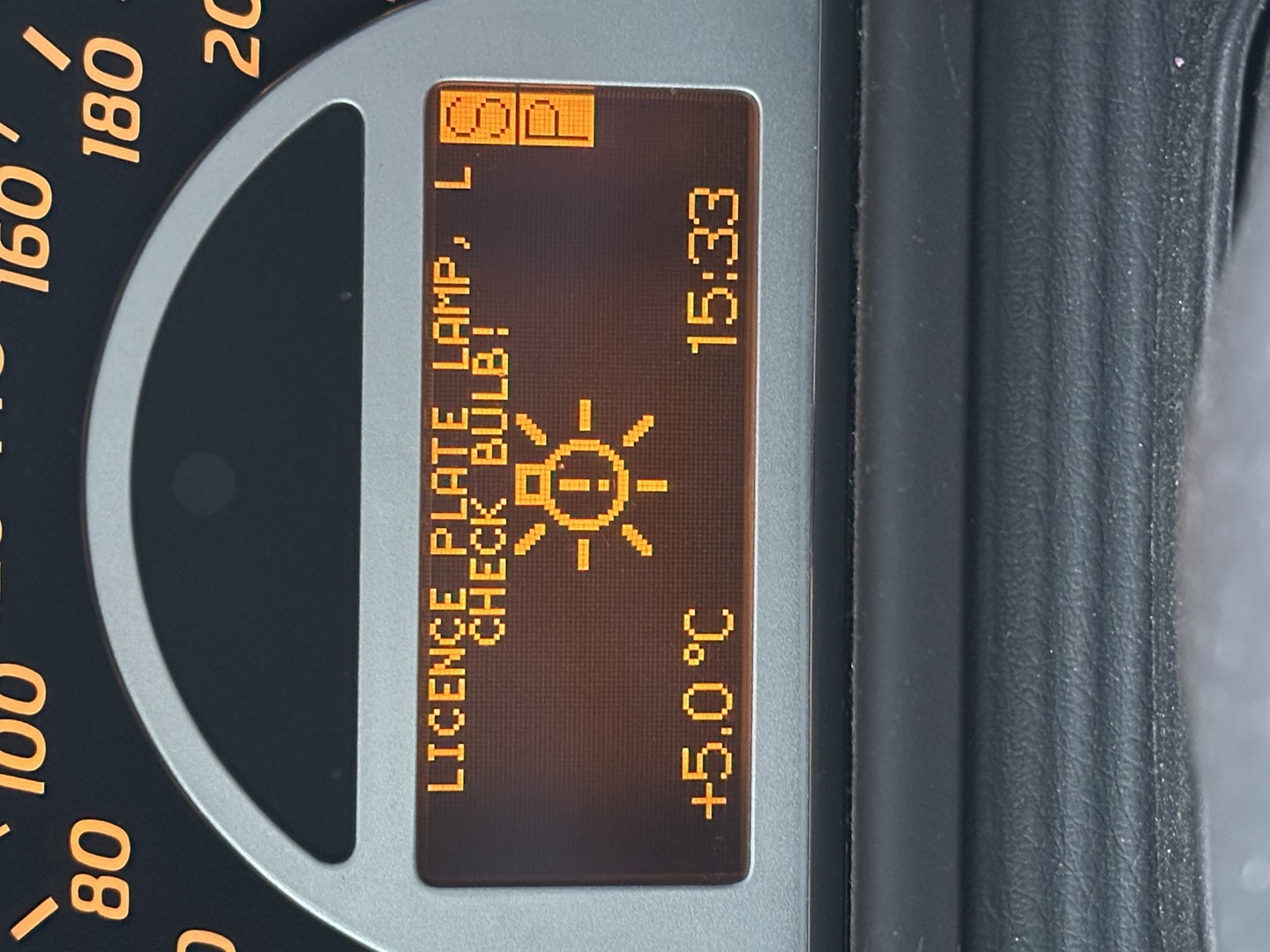 MERCEDES-BENZ C 2004