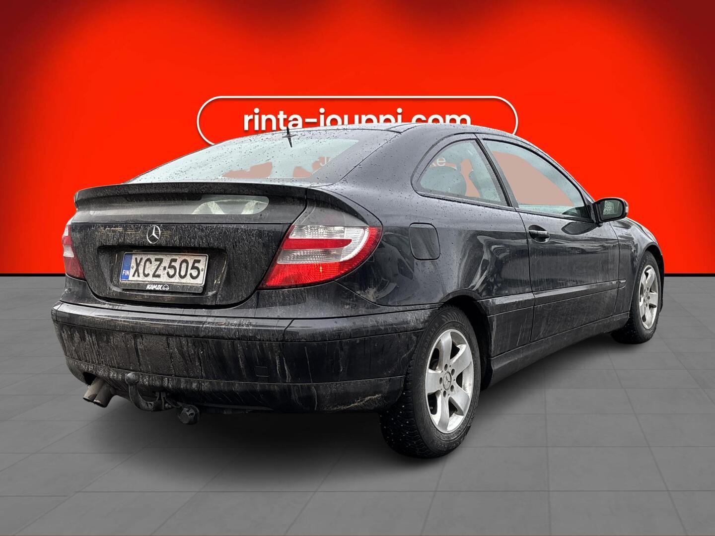 MERCEDES-BENZ C 2004