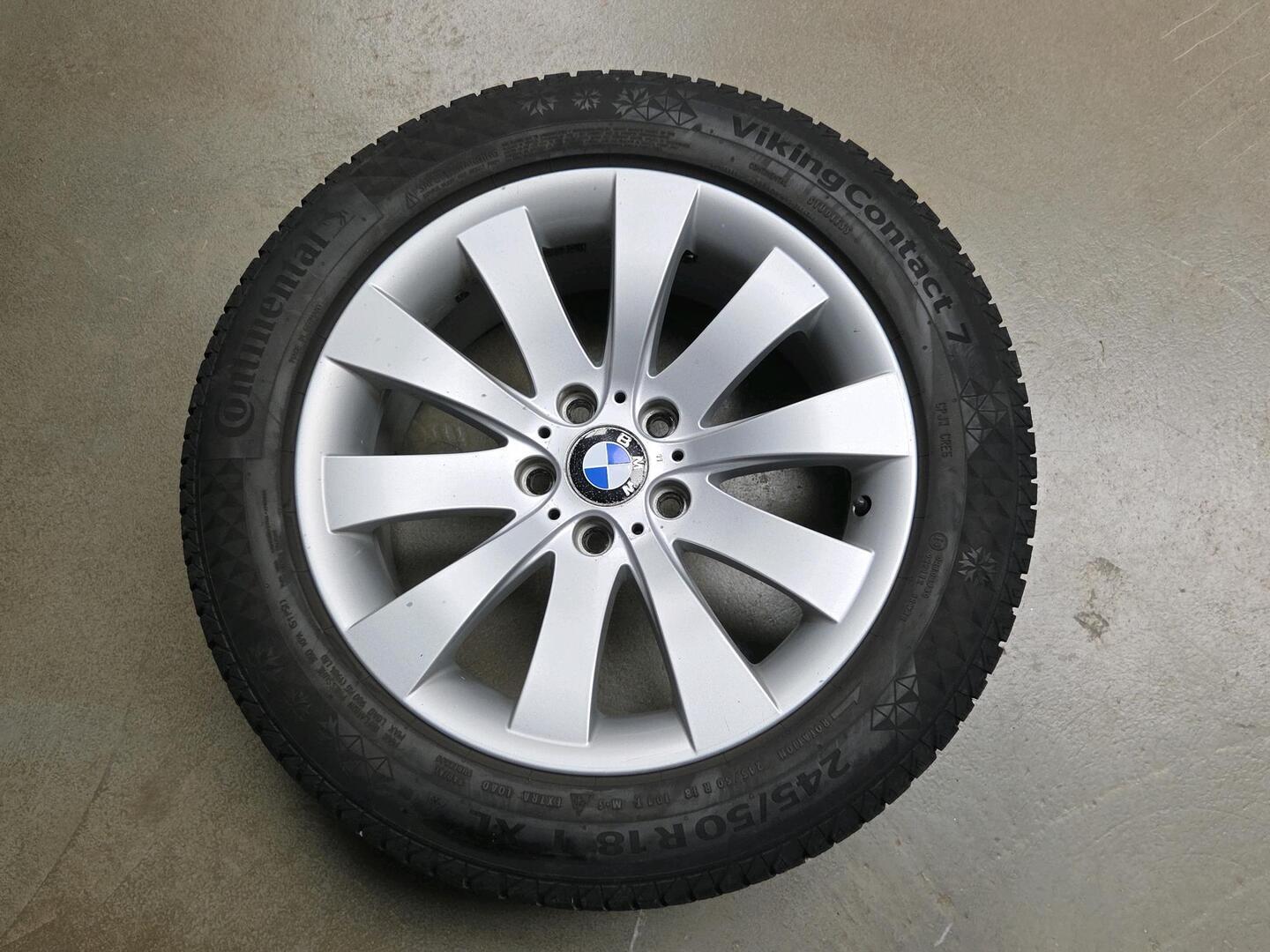 BMW 740 2011