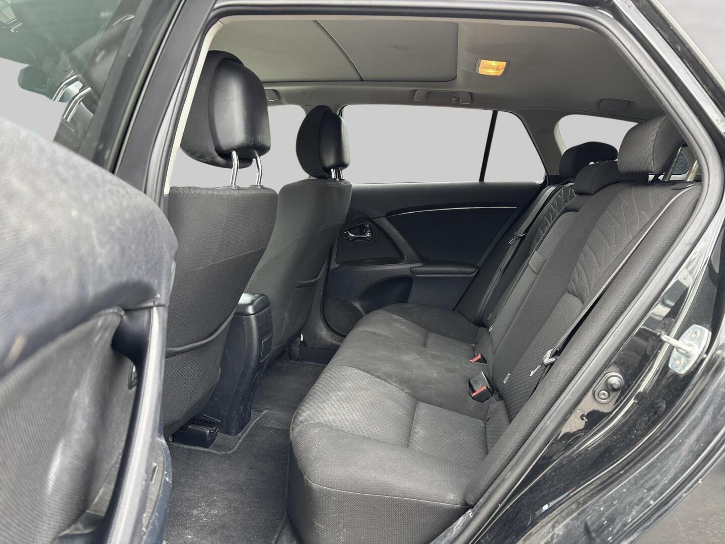 TOYOTA Avensis 2009
