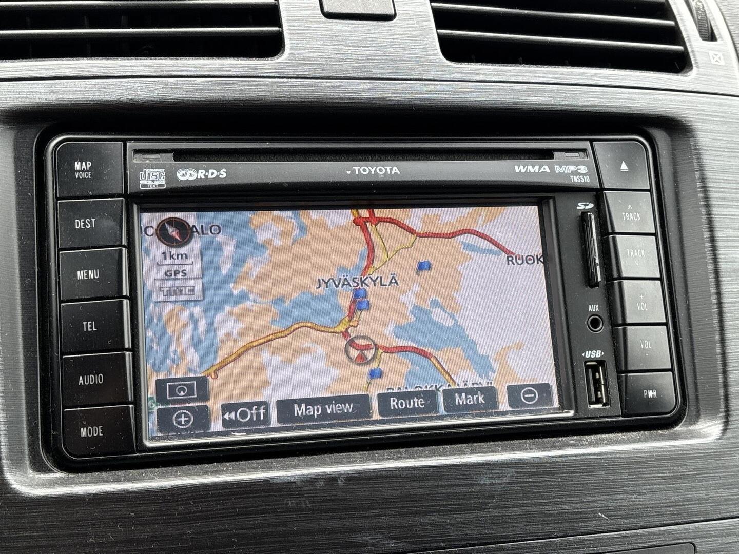 TOYOTA Avensis 2009