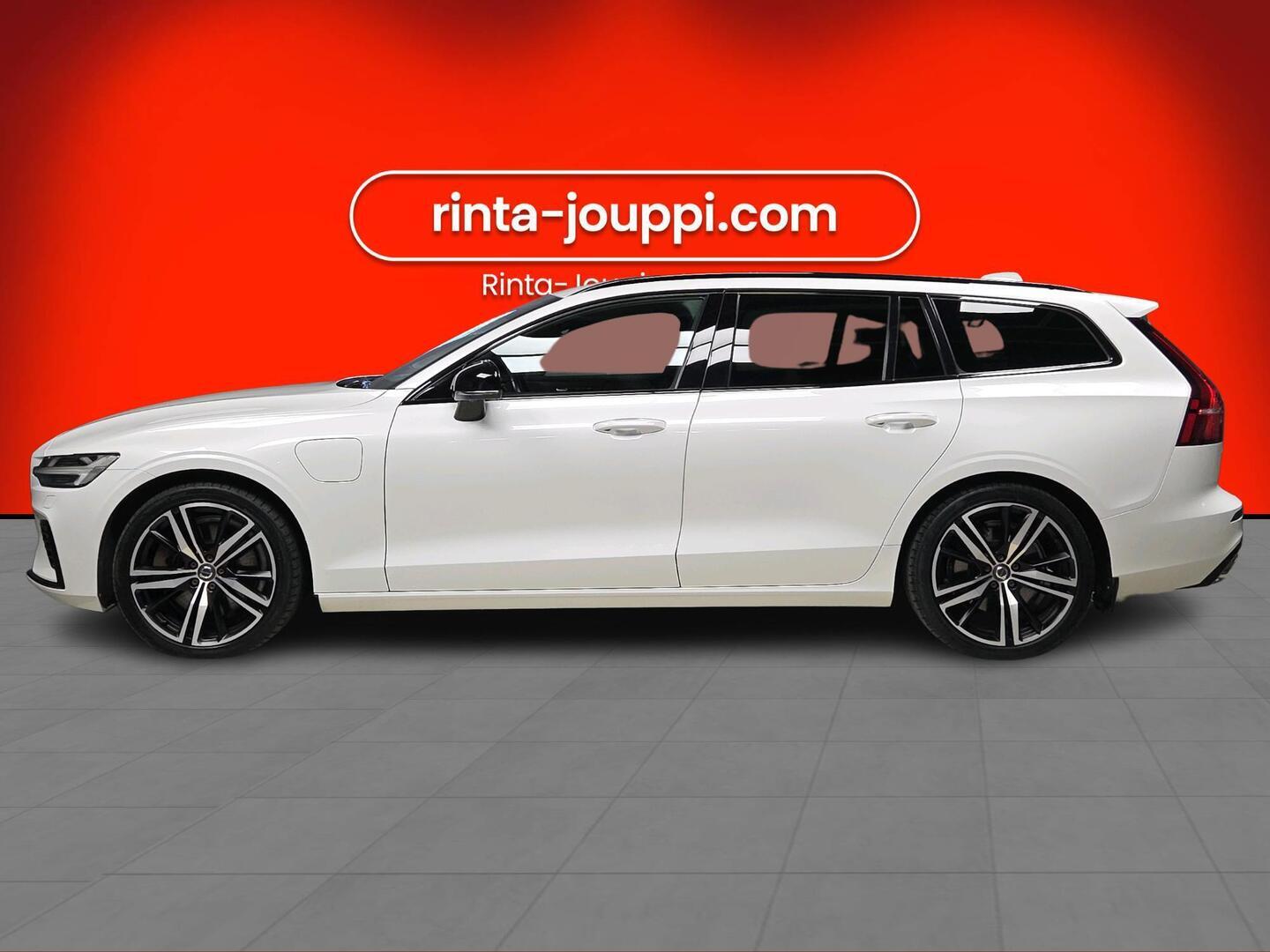 VOLVO V60 2021
