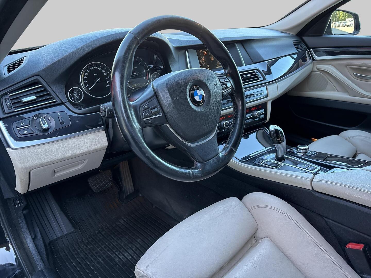 BMW 518 2015