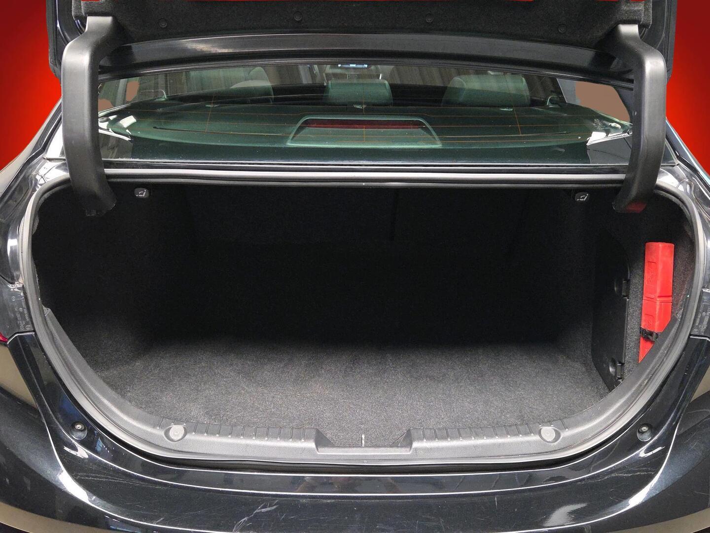 MAZDA 3 2017