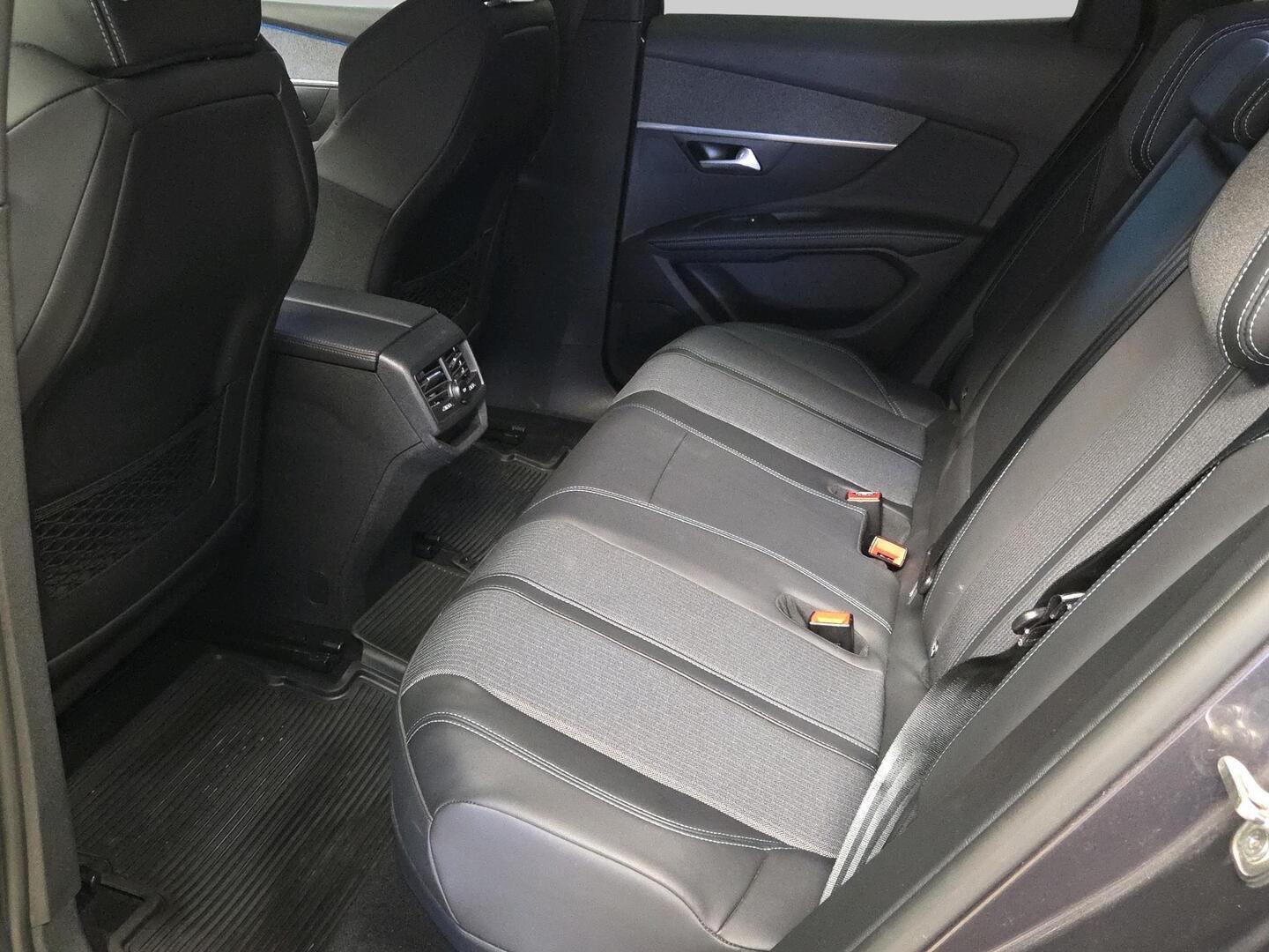 PEUGEOT 3008 2022