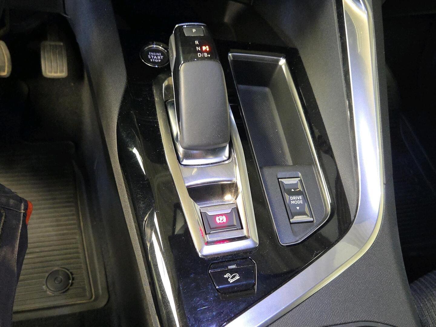 PEUGEOT 3008 2022