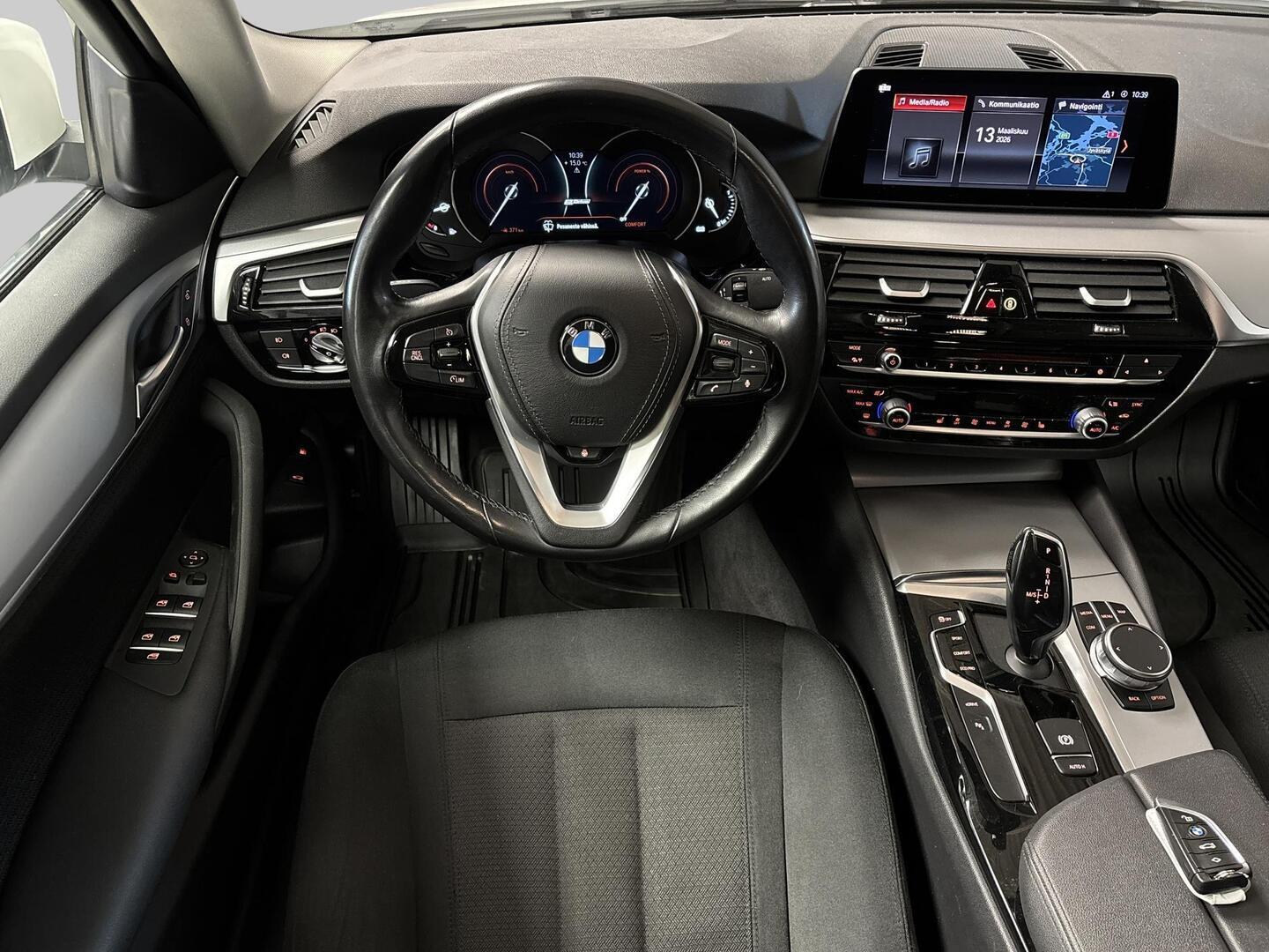 BMW 530 2019