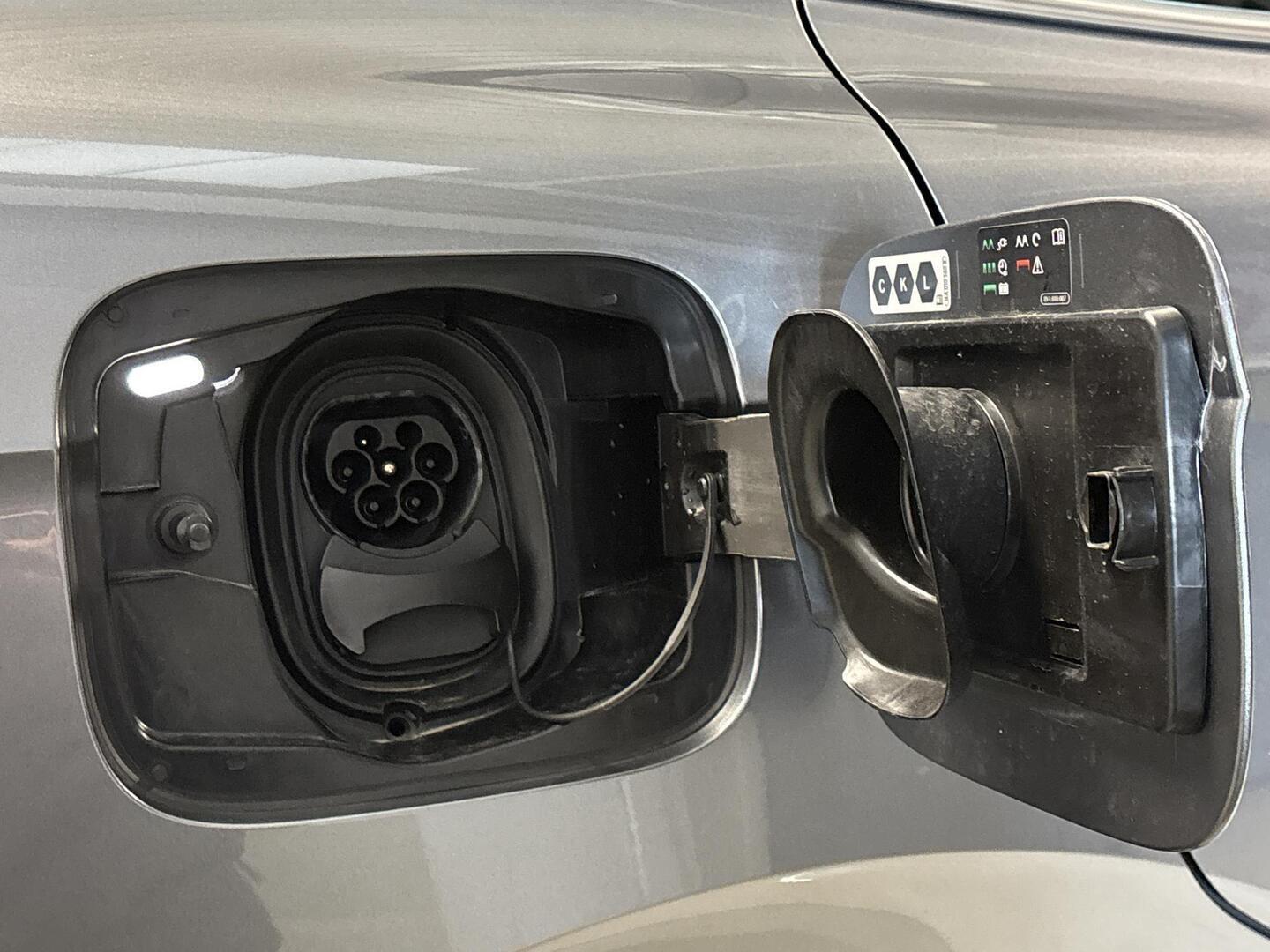SKODA ENYAQ 2025