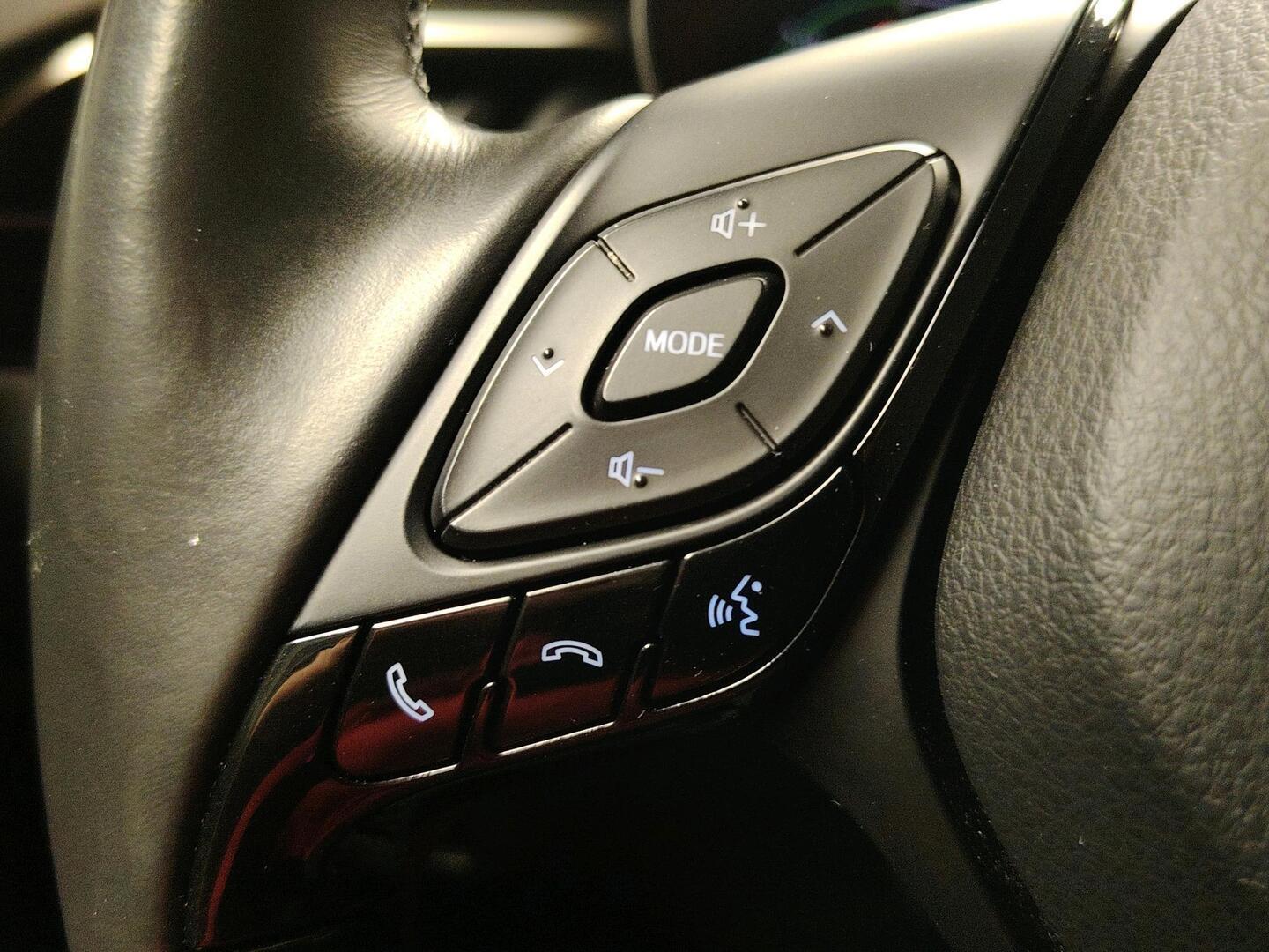 TOYOTA C-HR 2019
